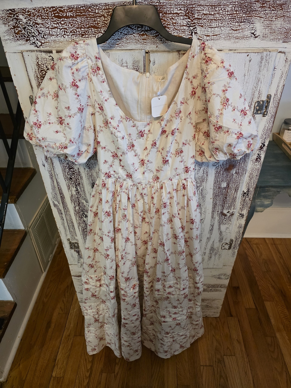 Avaire Collective Rose Dress Small NWT